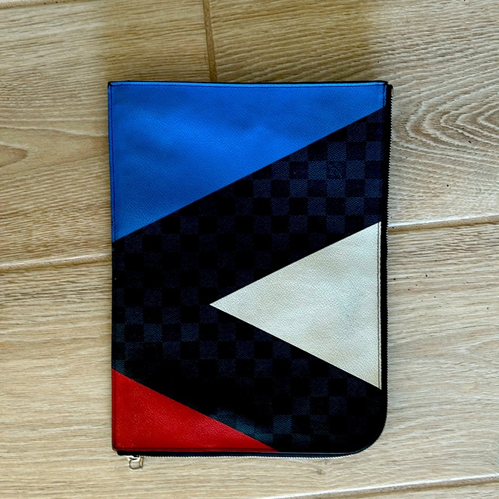 Louis Vuitton Americans Cup 2017 zip portfolio